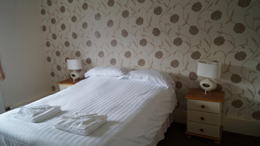 The Cardinals Hatt Ltd Saltash Room photo